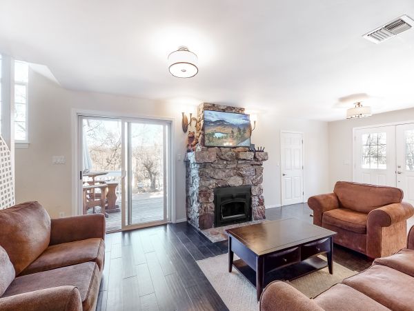 Big Bear Home 976102