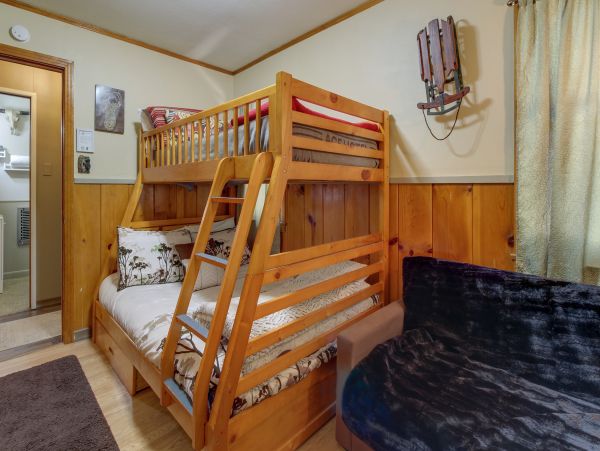 Big Bear Home 976104