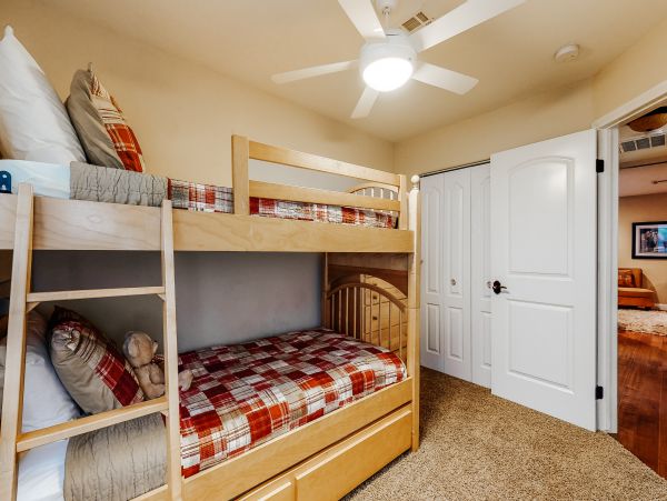 Big Bear Home 976113