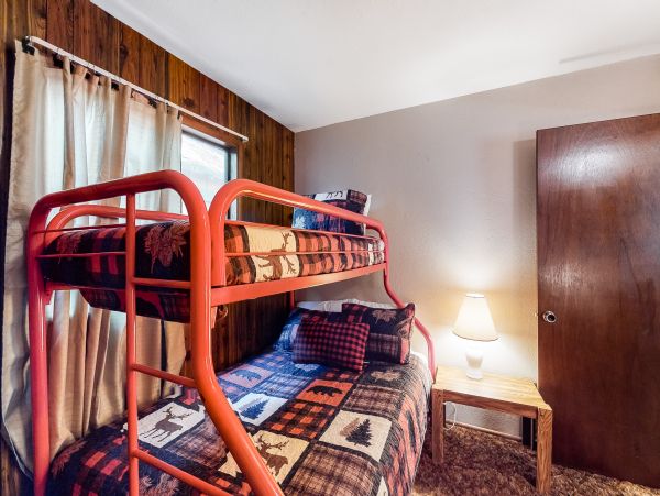 Big Bear Home 976114