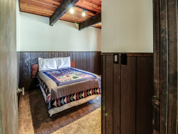 Big Bear Home 976120