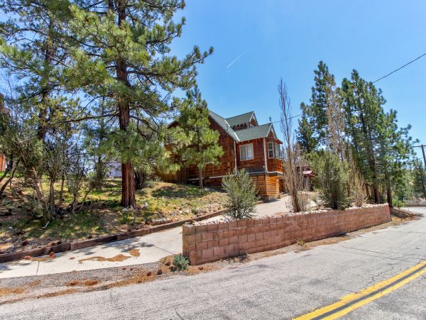 Big Bear Home 976148
