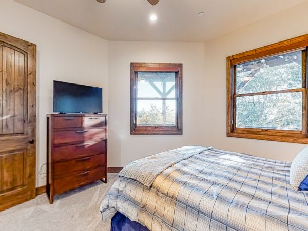 Big Bear Home 976151