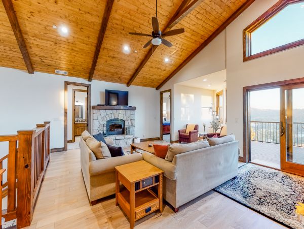 Big Bear Home 976151