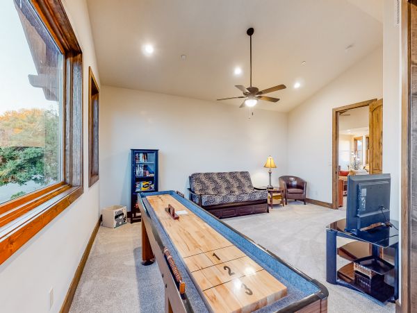 Big Bear Home 976151