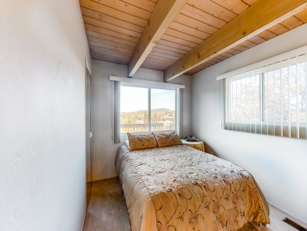 Big Bear Home 976152
