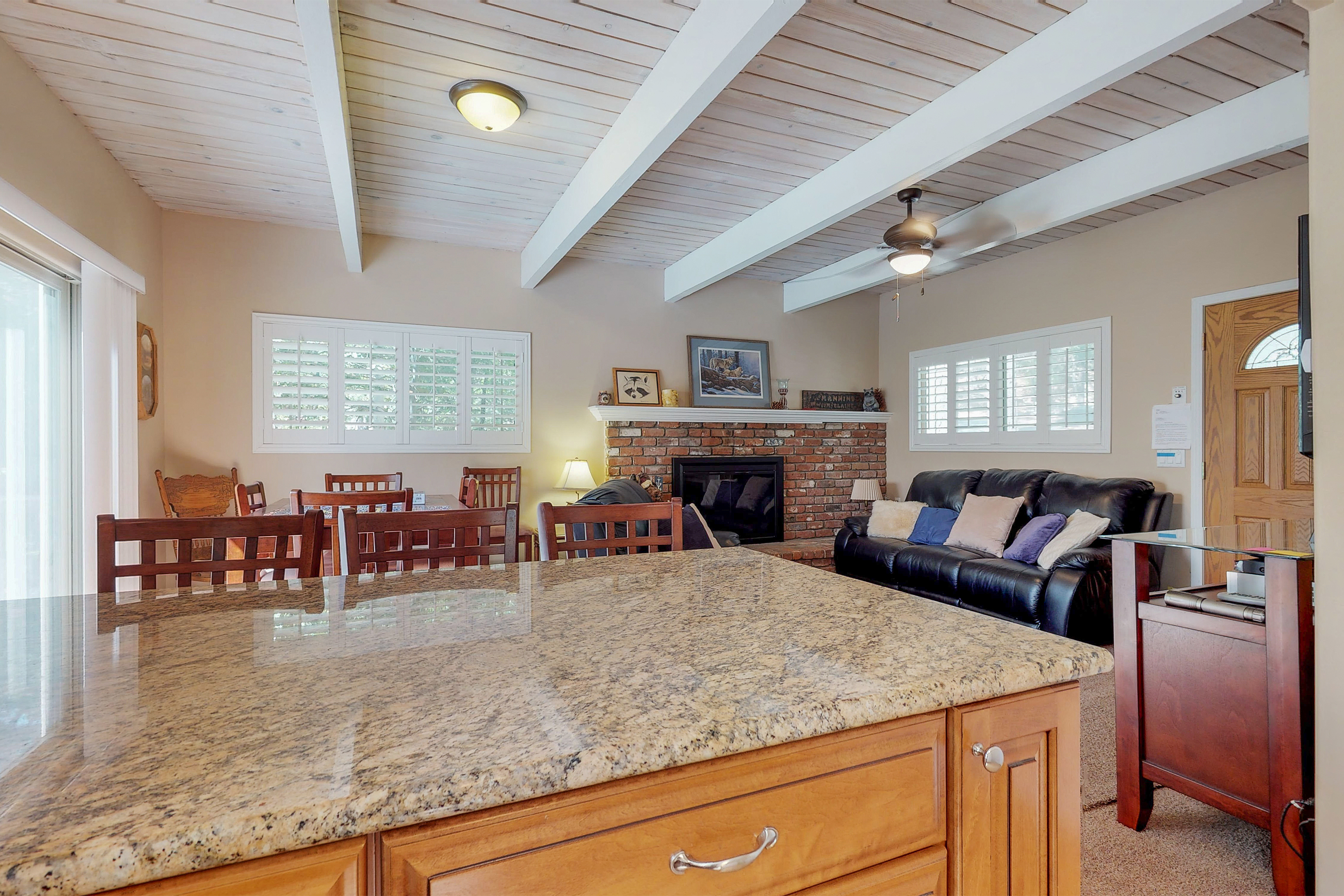 Big Bear Home 976153