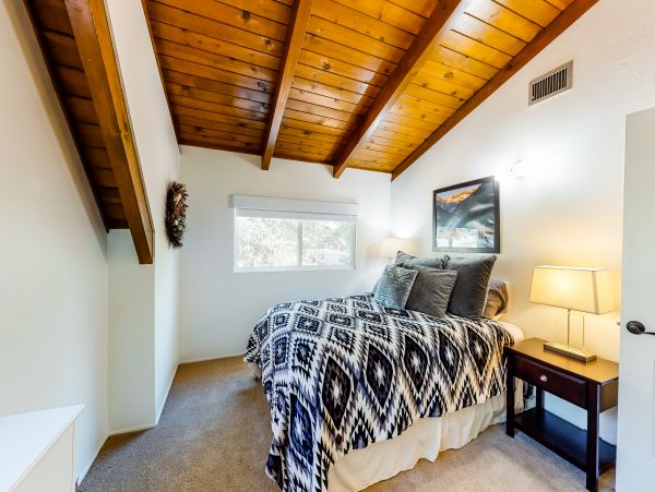 Big Bear Home 976154
