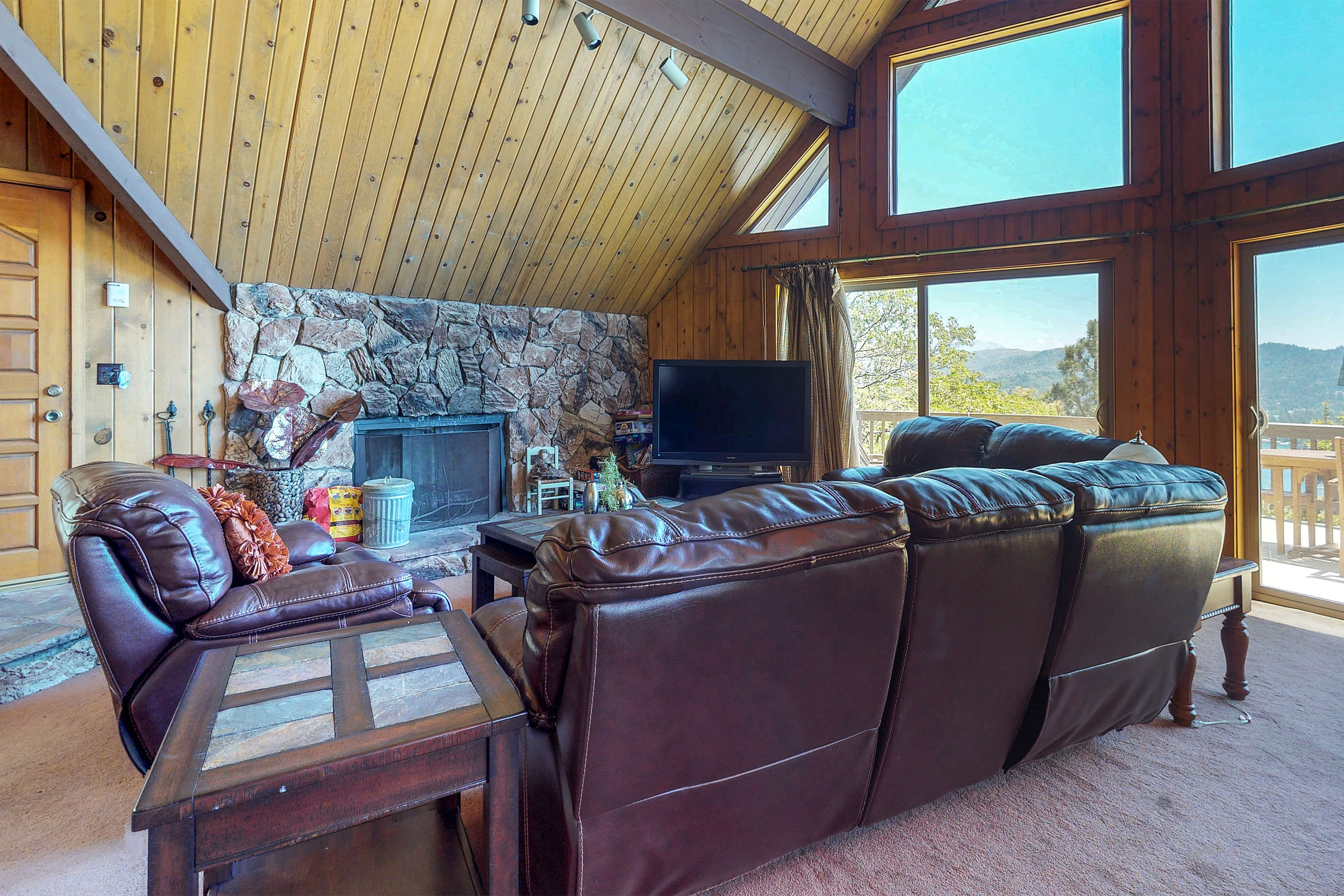 Big Bear Home 976156
