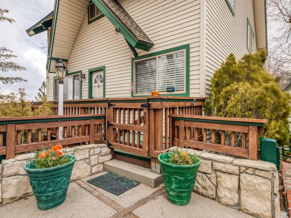 Big Bear Home 976158