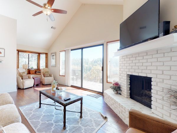 Big Bear Home 976165