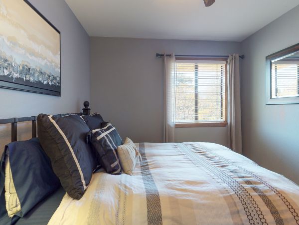 Big Bear Home 976165