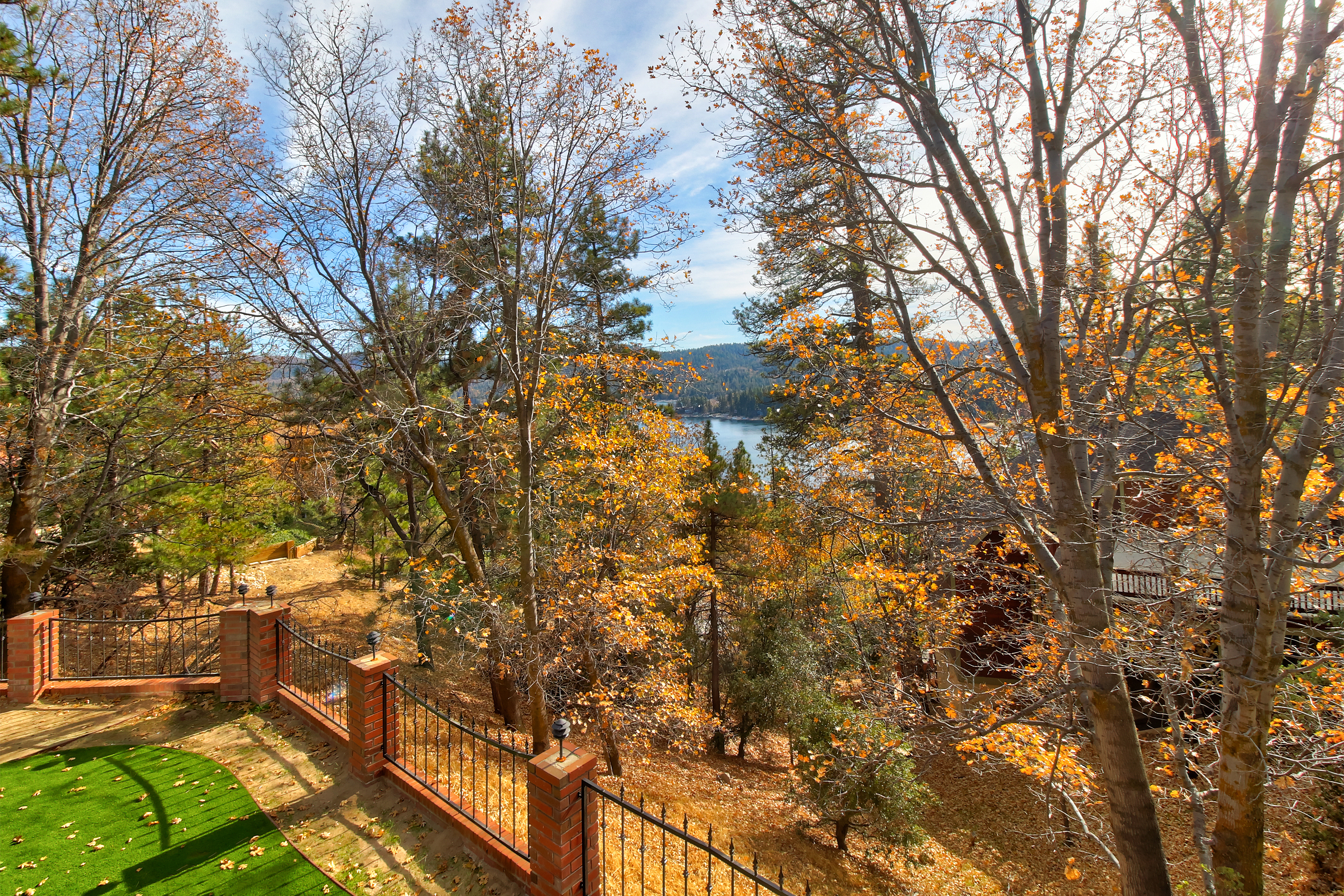 Lake Arrowhead Mountain View Three Bedroom Vacation Home