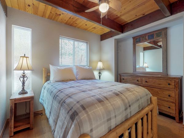 Lake Arrowhead Mountain View Three Bedroom Vacation Home