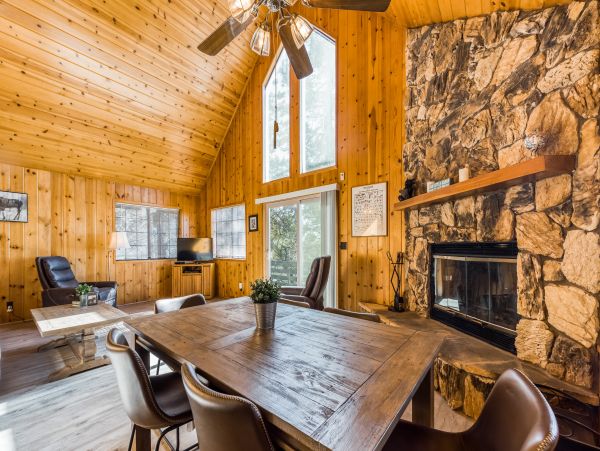 Big Bear Home 976172
