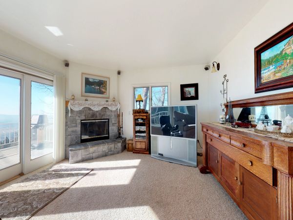 Big Bear Home 976173