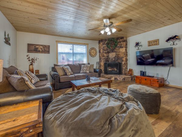 Big Bear Home 976176