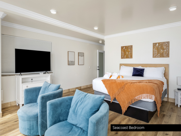 Beautiful Oceanfront Duplex Accommodates 26 Guests