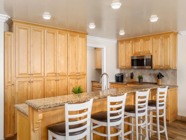 Beautiful Oceanfront Duplex Accommodates 26 Guests