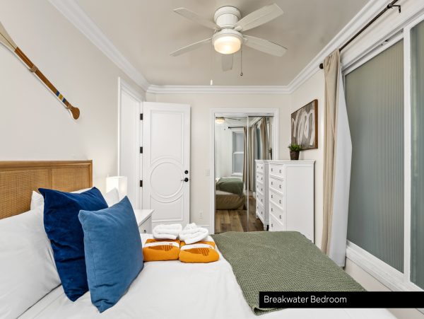 Beautiful Oceanfront Duplex Accommodates 26 Guests