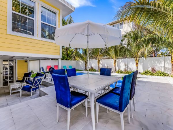 Steps to Beach Bradenton Vacation Home Private Pool & Spa