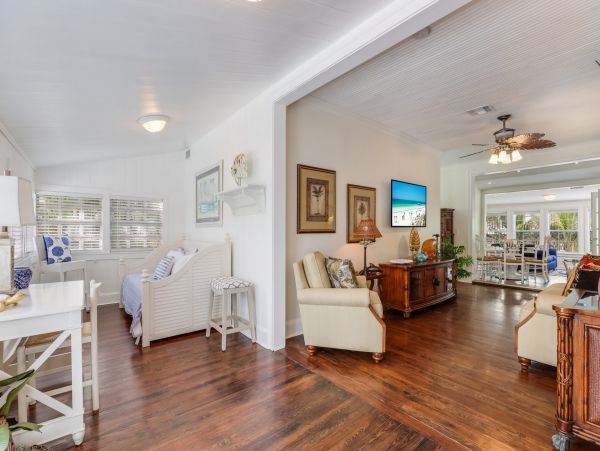 Steps to Beach Bradenton Vacation Home Private Pool & Spa