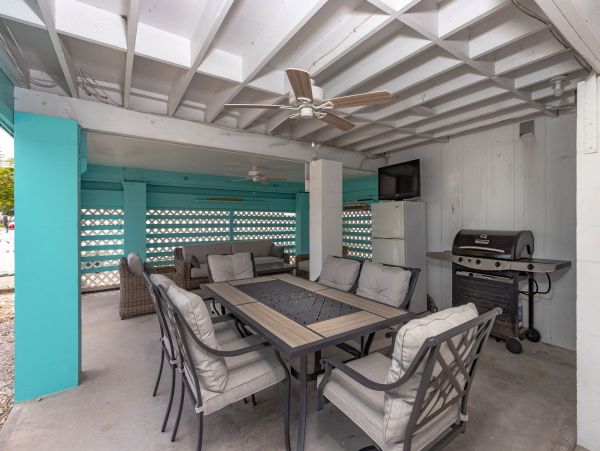 Charming Triplex for Rent on Fort Myers Beach Steps to Beach