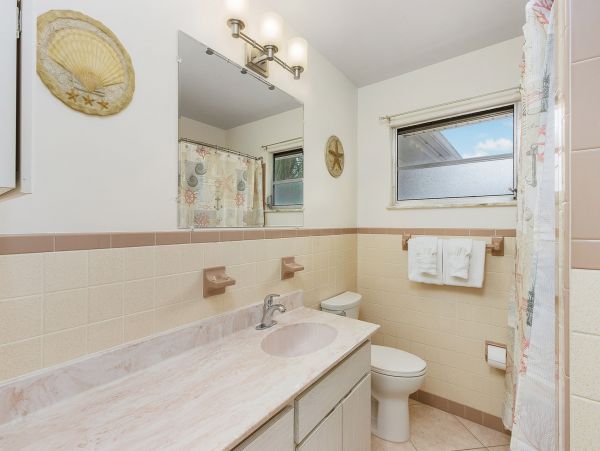 Charming Triplex for Rent on Fort Myers Beach Steps to Beach