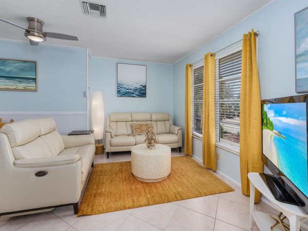 Charming Triplex for Rent on Fort Myers Beach Steps to Beach