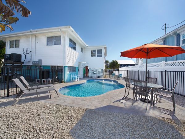 Charming Triplex for Rent on Fort Myers Beach Steps to Beach