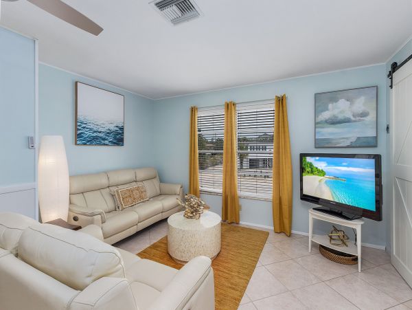 Charming Triplex for Rent on Fort Myers Beach Steps to Beach