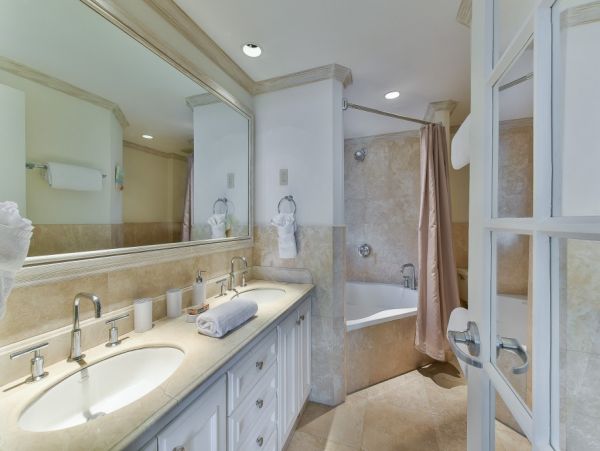 Barbados Condo 976205