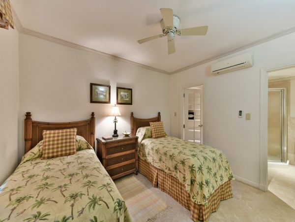 Barbados Condo 976207
