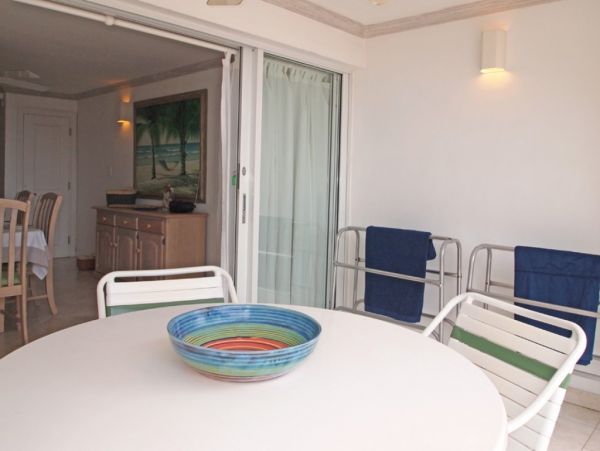 Barbados Condo 976266