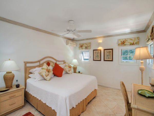 Barbados Condo 976270