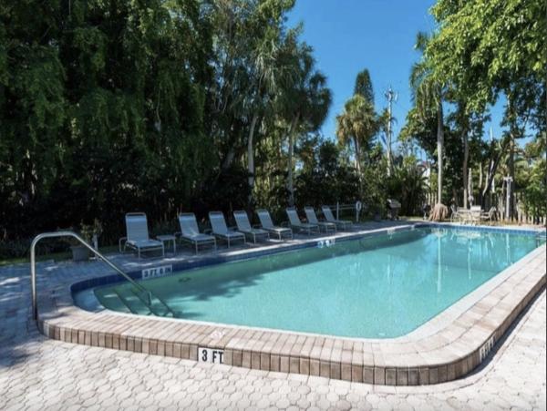 Lovely Beach Resort Condo on Longboat Key
