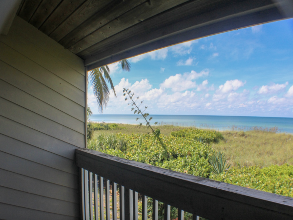 Lovely Beach Resort Condo on Longboat Key