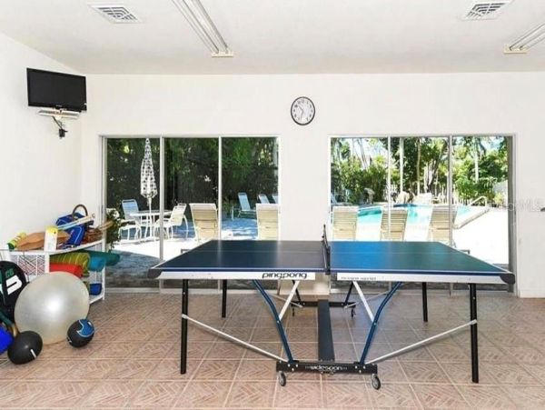Lovely Beach Resort Condo on Longboat Key