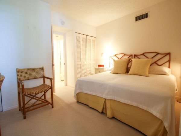 Gulf Front 2 Bedroom Longboat Key Condo Private Beach Access