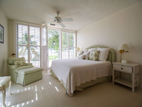 Gulf Front 2 Bedroom Longboat Key Condo Private Beach Access