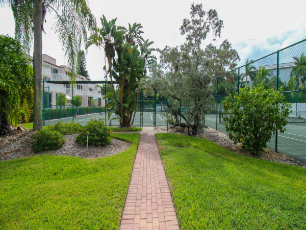 Gulf Front 2 Bedroom Longboat Key Condo Private Beach Access