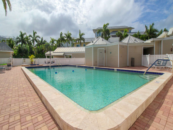 Gulf Front 2 Bedroom Longboat Key Condo Private Beach Access
