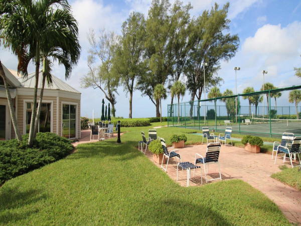 Gulf Front 2 Bedroom Longboat Key Condo Private Beach Access