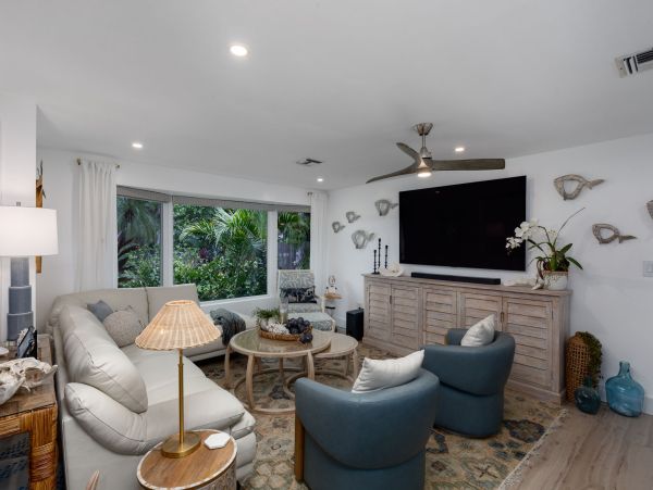 Sanibel Island Vacation Rental 3-Bedroom Beach Home with Private Pool