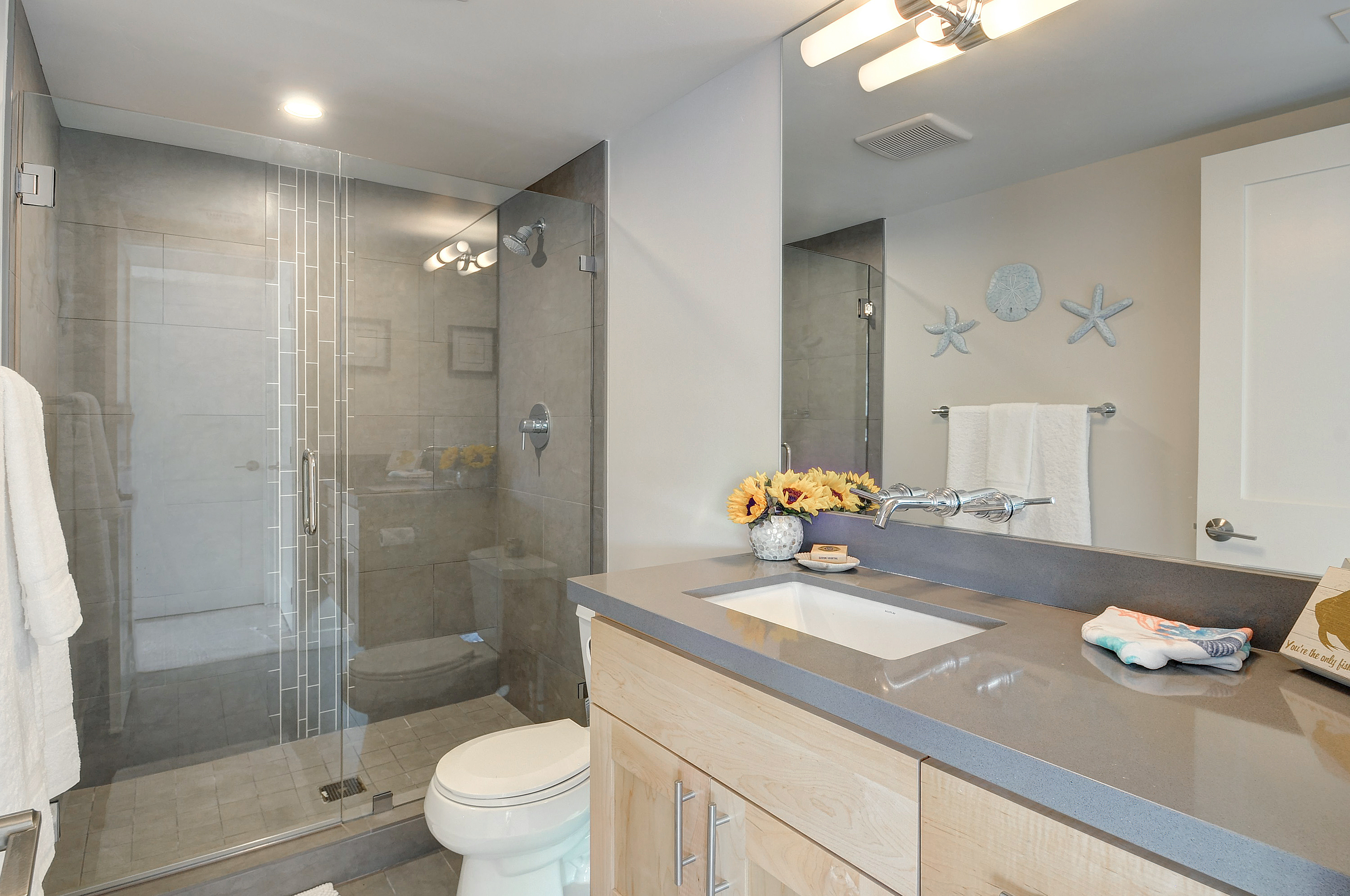 Mission Beach And Pacific Beach Condo 976303