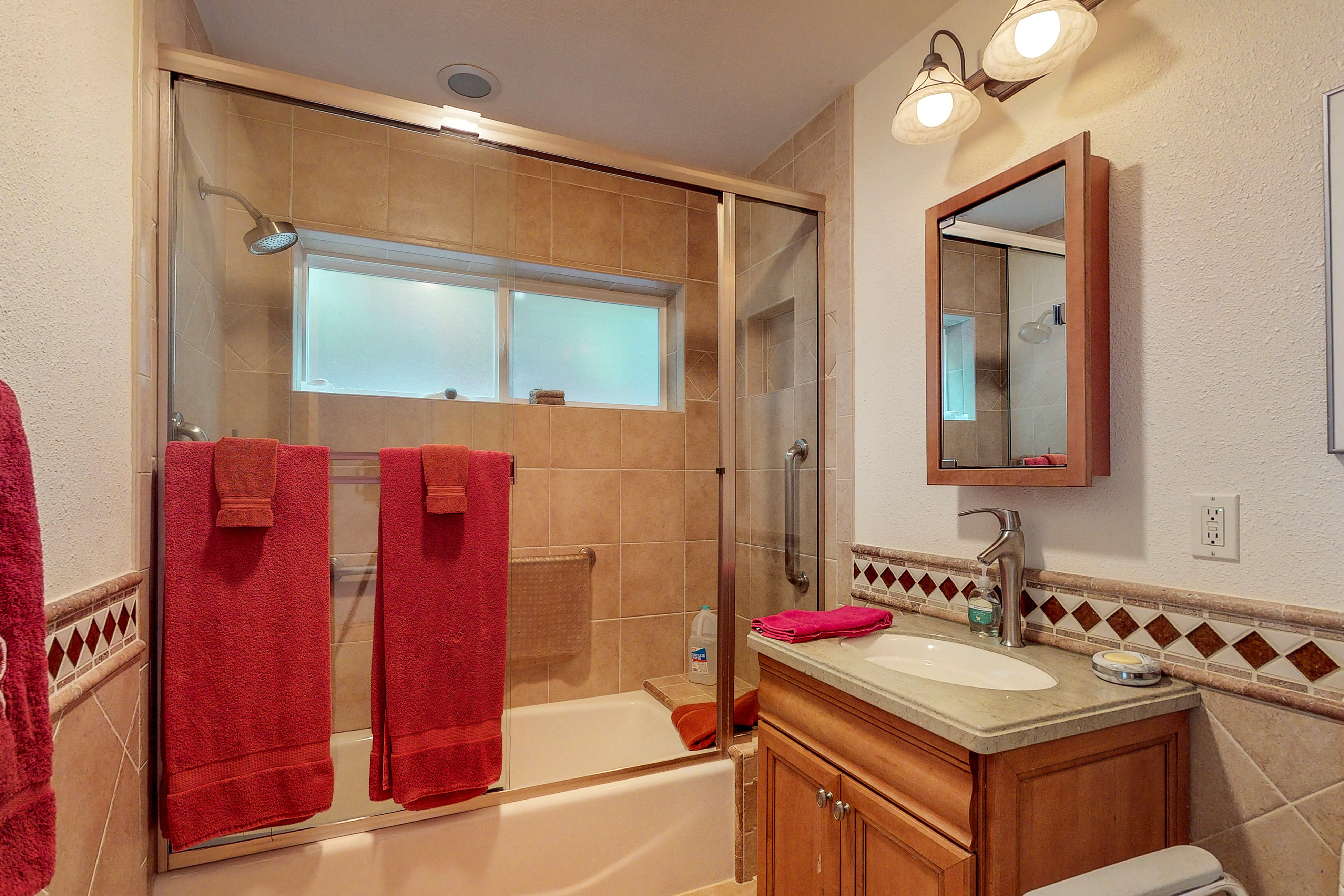 Mission Beach And Pacific Beach Home 976306