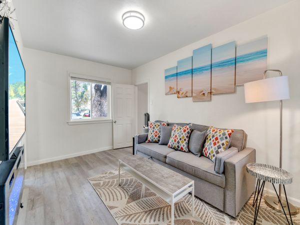 San Diego Beach Communities North Condo 976345
