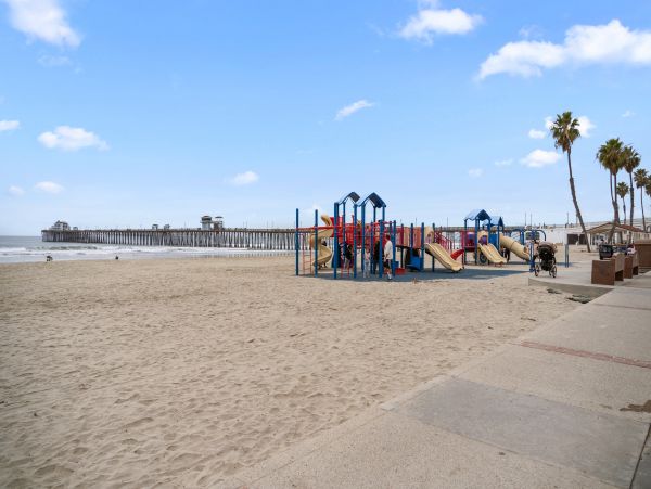 San Diego Beach Communities North Condo 976345