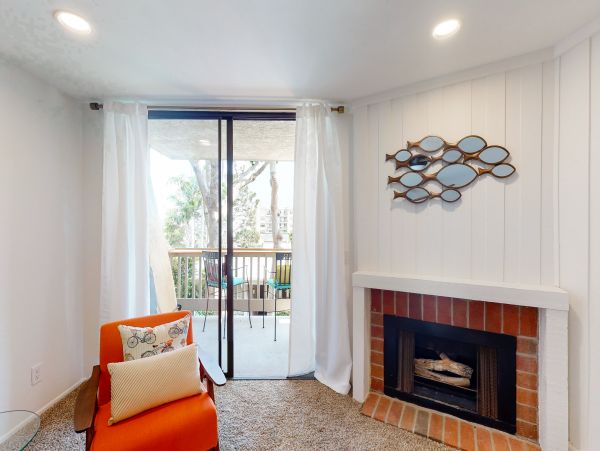 San Diego Beach Communities North Condo 976346