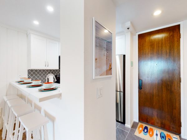 San Diego Beach Communities North Condo 976346